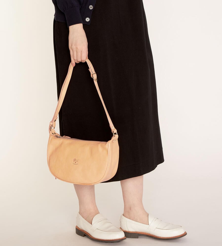 レディースレザーショルダーバッグ人気ブランドおすすめ|IL BISONTE(イルビゾンテ)