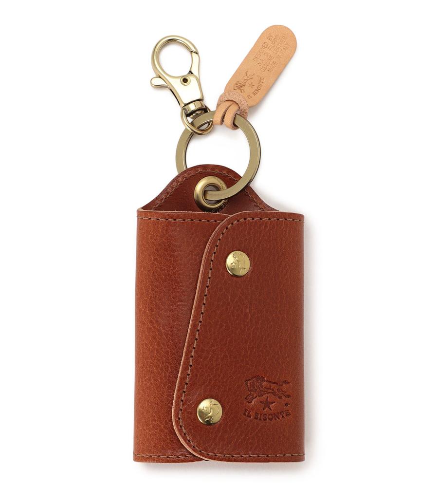 値下げしました！イルビゾンテのロゴが可愛いです。皮が馴染んで良い雰囲気です。 イルビゾンテのロゴが可愛いです。皮が馴染んで良い雰囲気です。